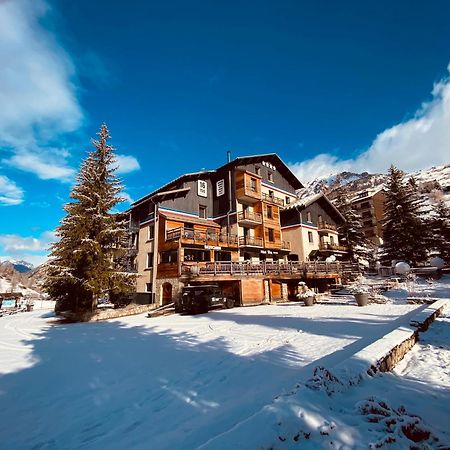 Hotel 16 | 150 Montagne & Spa Nuxe فارْ المظهر الخارجي الصورة